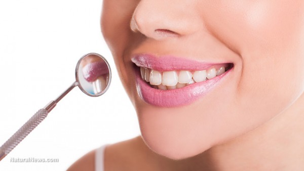 Woman-Smile-Teeth-Mirror-e1455042515456